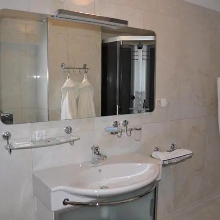 Hotel Cooperator 3*